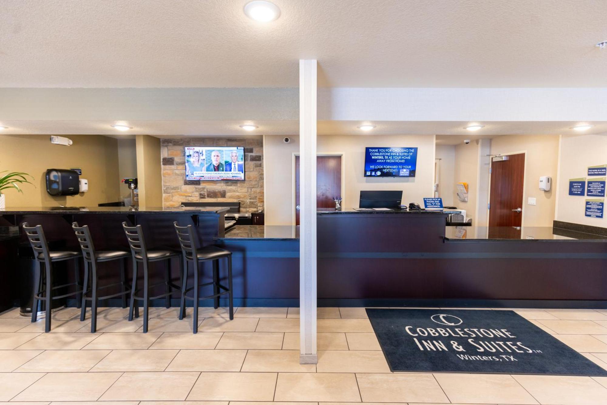 Cobblestone Inn & Suites - Winters 外观 照片